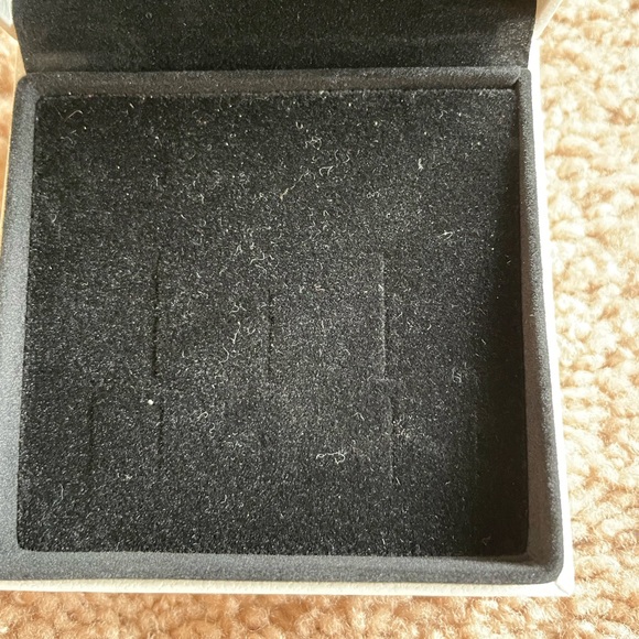 Pandora Gift Box - Picture 3 of 3